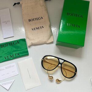 💖💖💖Bottega Veneta Sunglasses with Timeless Elegance